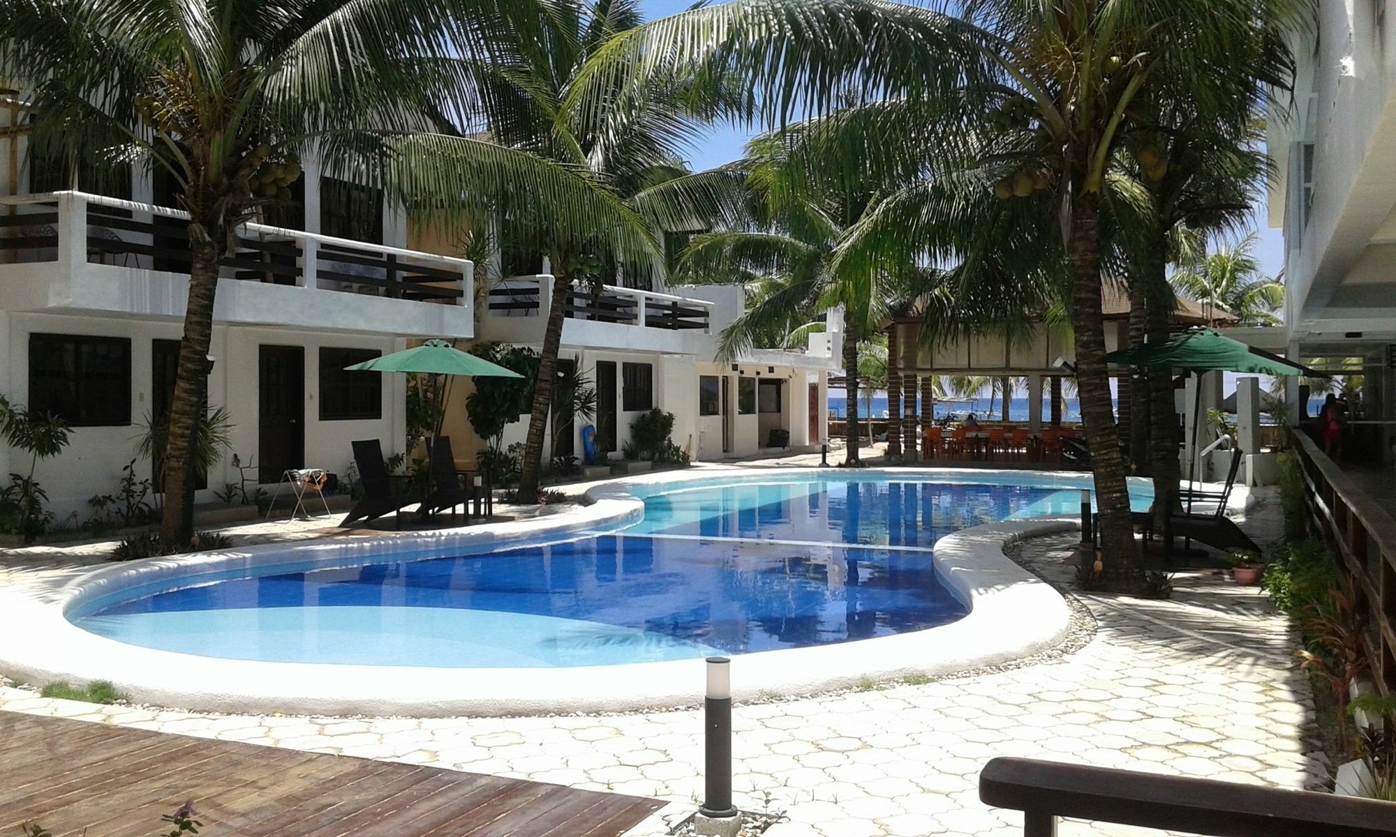 Feliness Resort Manoc-Manoc Bagian luar foto