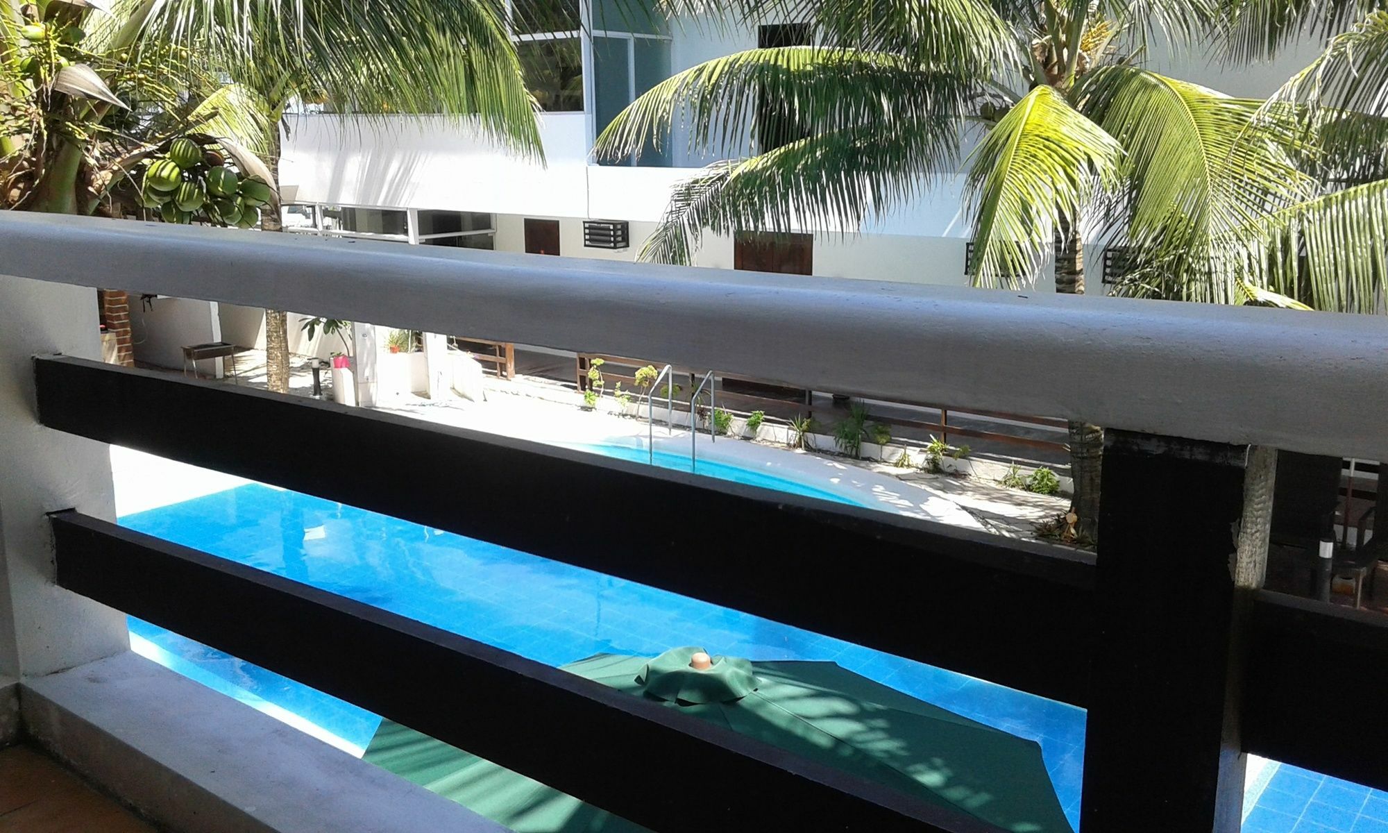 Feliness Resort Manoc-Manoc Bagian luar foto