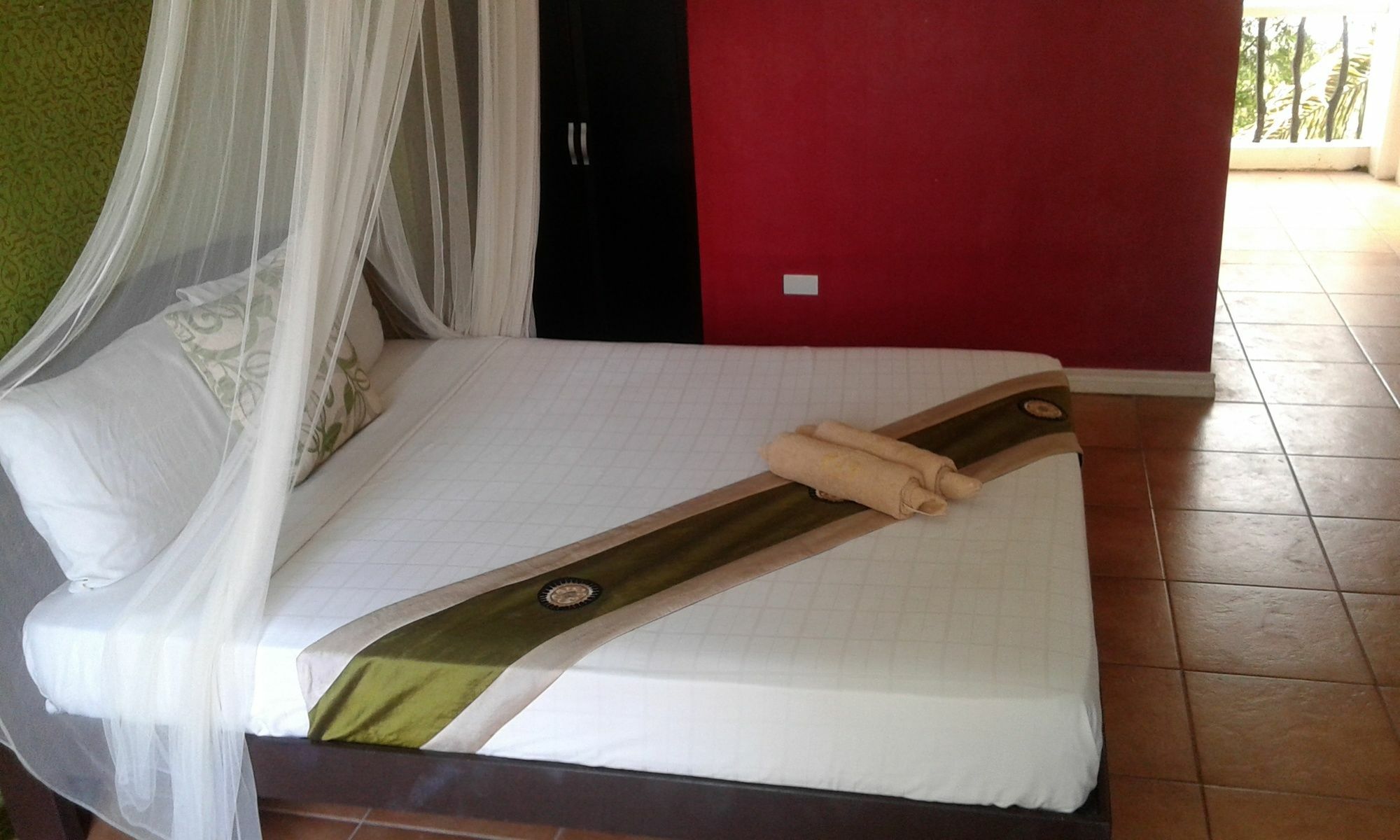 Feliness Resort Manoc-Manoc Bagian luar foto