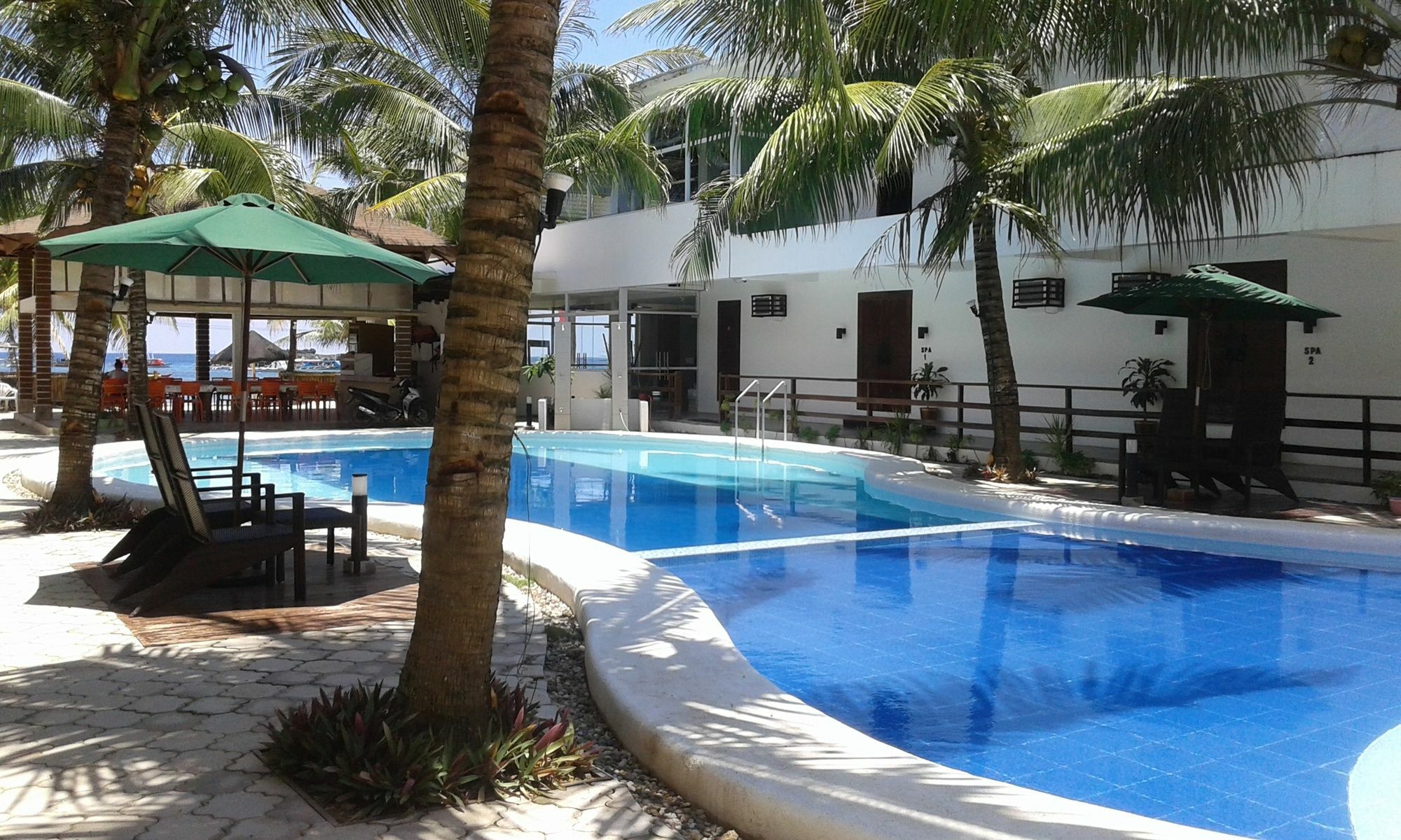 Feliness Resort Manoc-Manoc Bagian luar foto