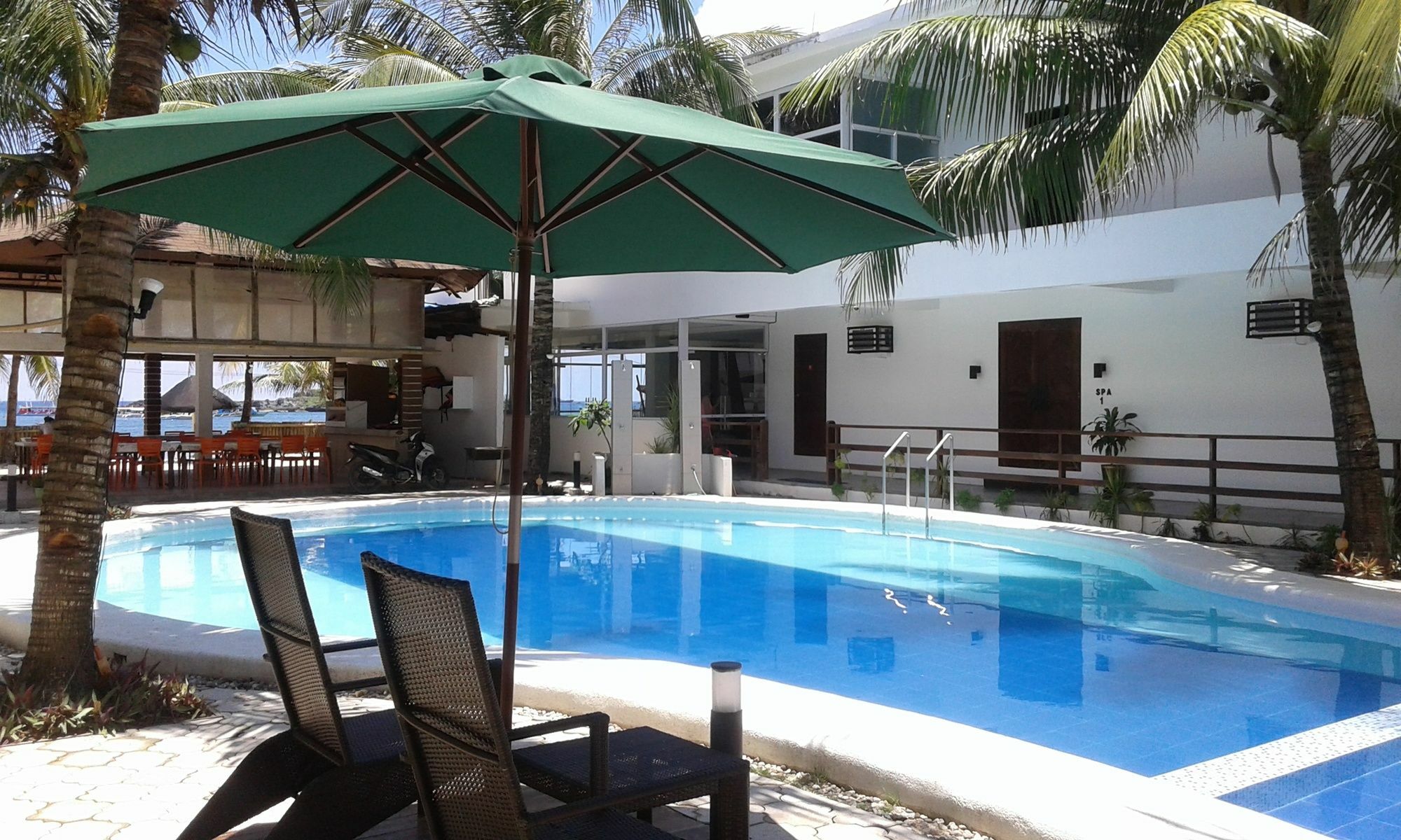 Feliness Resort Manoc-Manoc Bagian luar foto